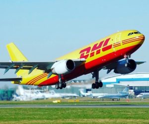 ebayを継続かDHLで対応か？